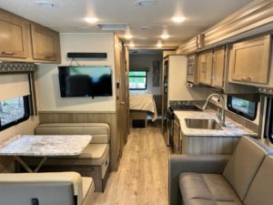 2020 Coachmen Pursuit 29’ Motorhome w/ Super Slide Photo
