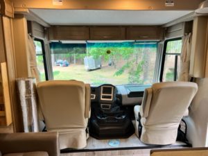 2020 Coachmen Pursuit 29’ Motorhome w/ Super Slide Photo