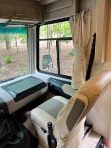 2020 Coachmen Pursuit 29’ Motorhome w/ Super Slide Photo